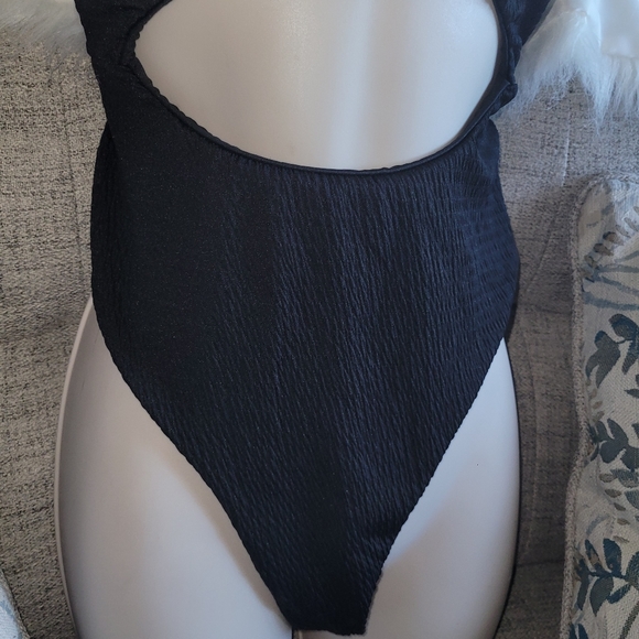 💟Pretty Little things swimsuits - Picture 5 of 8
